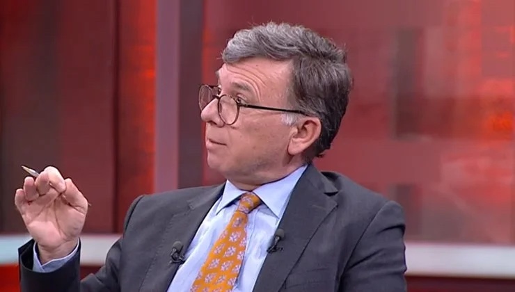 Gürsel Tokmakoğlu during a television appearance